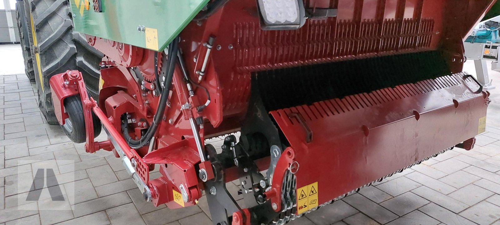 Ladewagen от тип Strautmann Magnon CFS 10-430, Neumaschine в Schwabmünchen (Снимка 18)