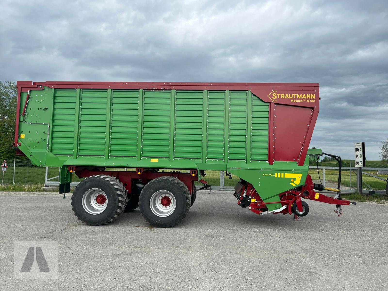 Ladewagen tip Strautmann Magnon CFS 8-410, Neumaschine in Eggenfelden (Poză 4)