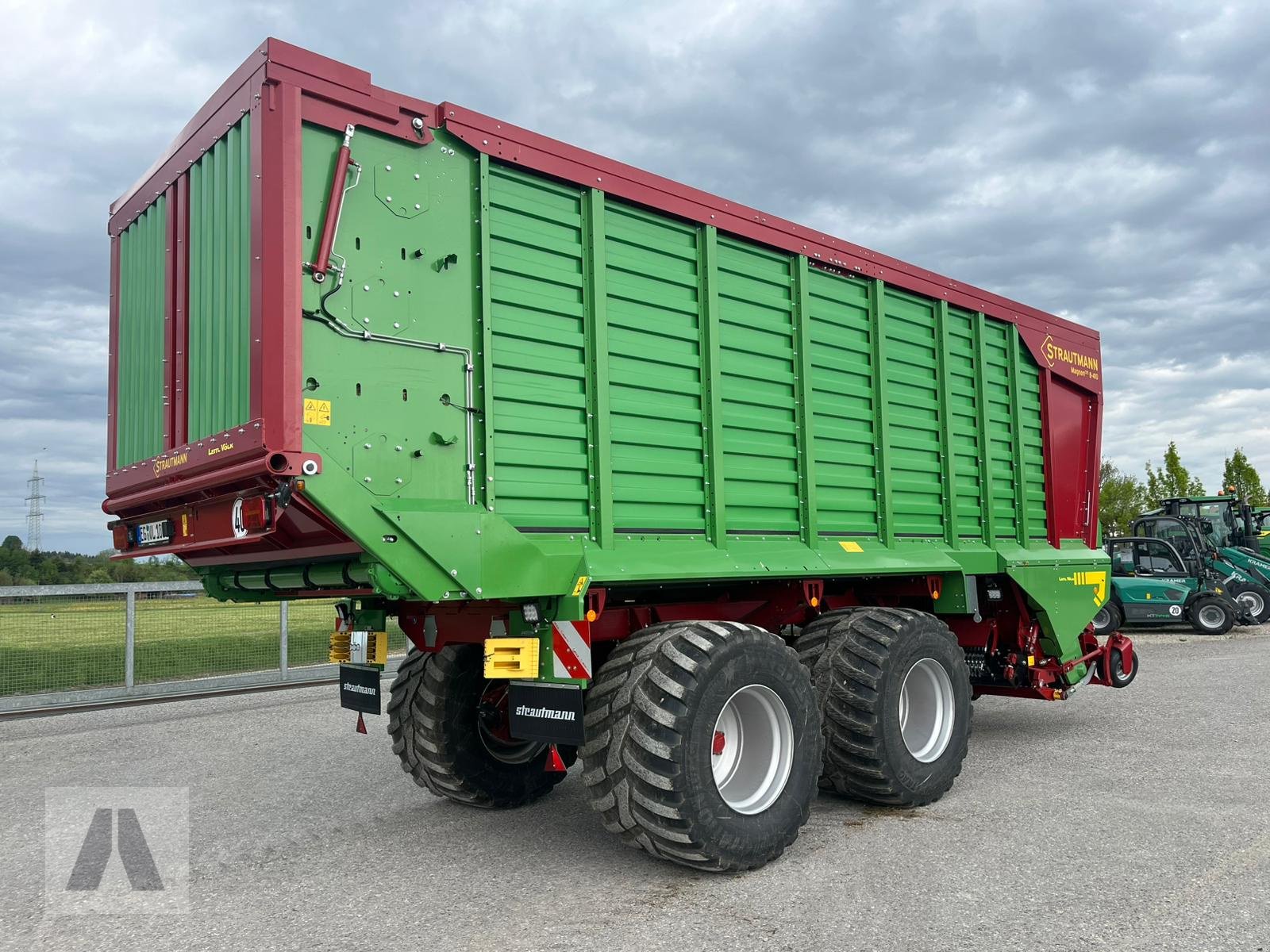 Ladewagen tip Strautmann Magnon CFS 8-410, Neumaschine in Eggenfelden (Poză 5)