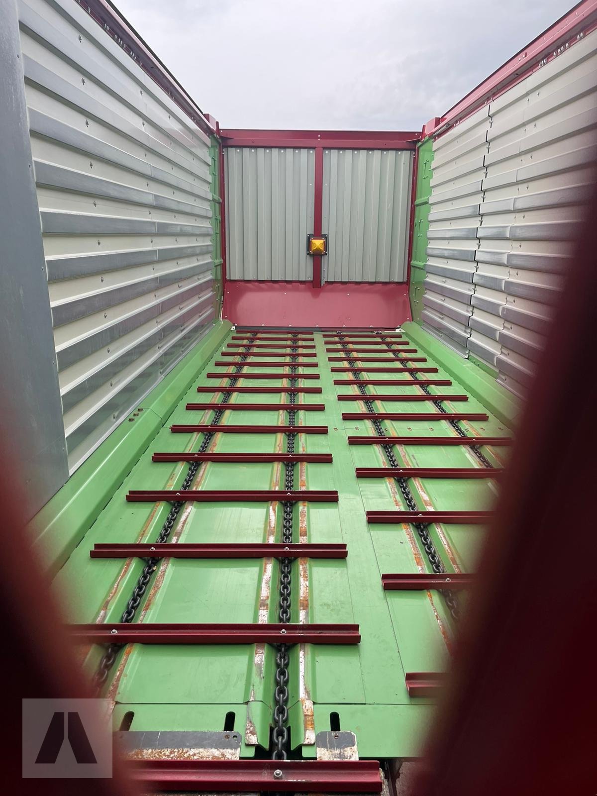 Ladewagen tip Strautmann Magnon CFS 8-410, Neumaschine in Eggenfelden (Poză 12)