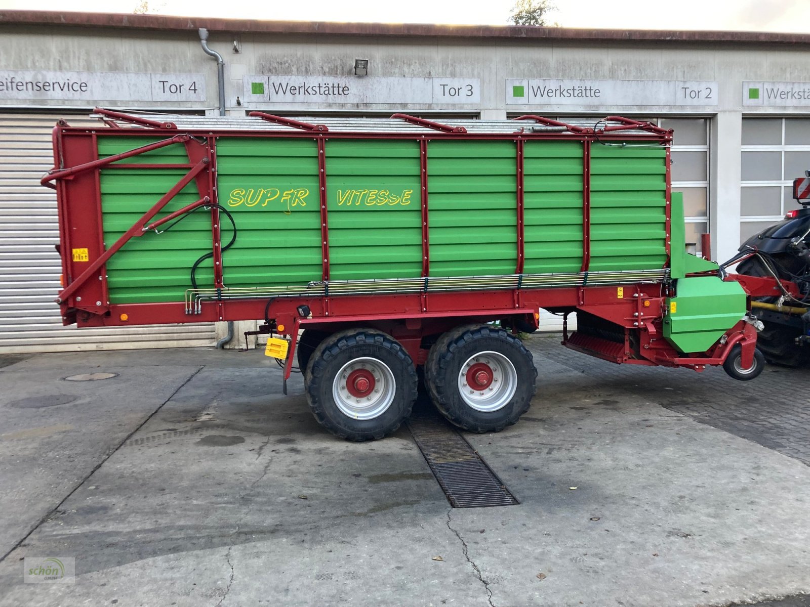 Ladewagen des Typs Strautmann Super-Vitesse 2 H - mit großem Fahrwerk und Nachlauflenkachse, Gebrauchtmaschine in Rinchnach (Bild 8)