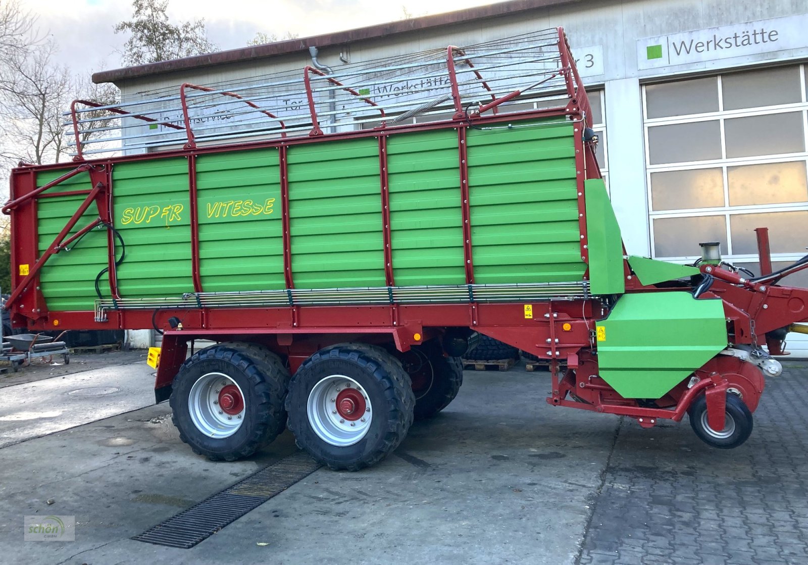 Ladewagen des Typs Strautmann Super-Vitesse 2 H - mit großem Fahrwerk und Nachlauflenkachse, Gebrauchtmaschine in Rinchnach (Bild 10)