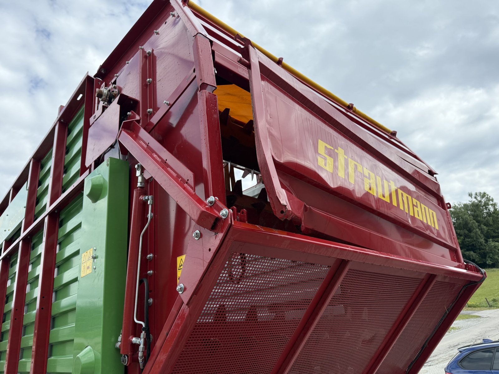 Ladewagen от тип Strautmann Super Vitesse CFS 3502 DO Unfall, Gebrauchtmaschine в Neureichenau (Снимка 15)