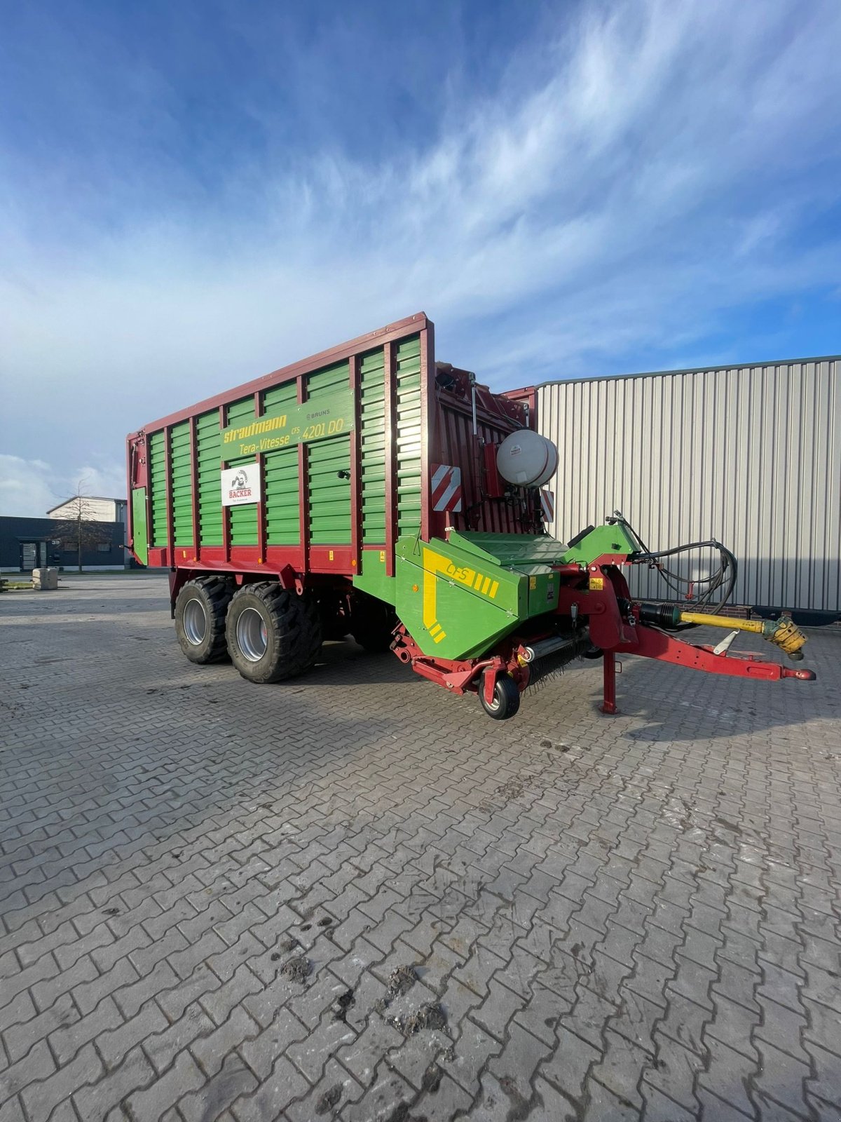 Ladewagen of the type Strautmann Tera Vitesse 4201 DO, Gebrauchtmaschine in Zetel (Picture 1)