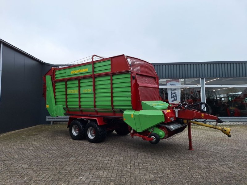 Ladewagen типа Strautmann VITESSE 230 DO, Gebrauchtmaschine в MARIENHEEM