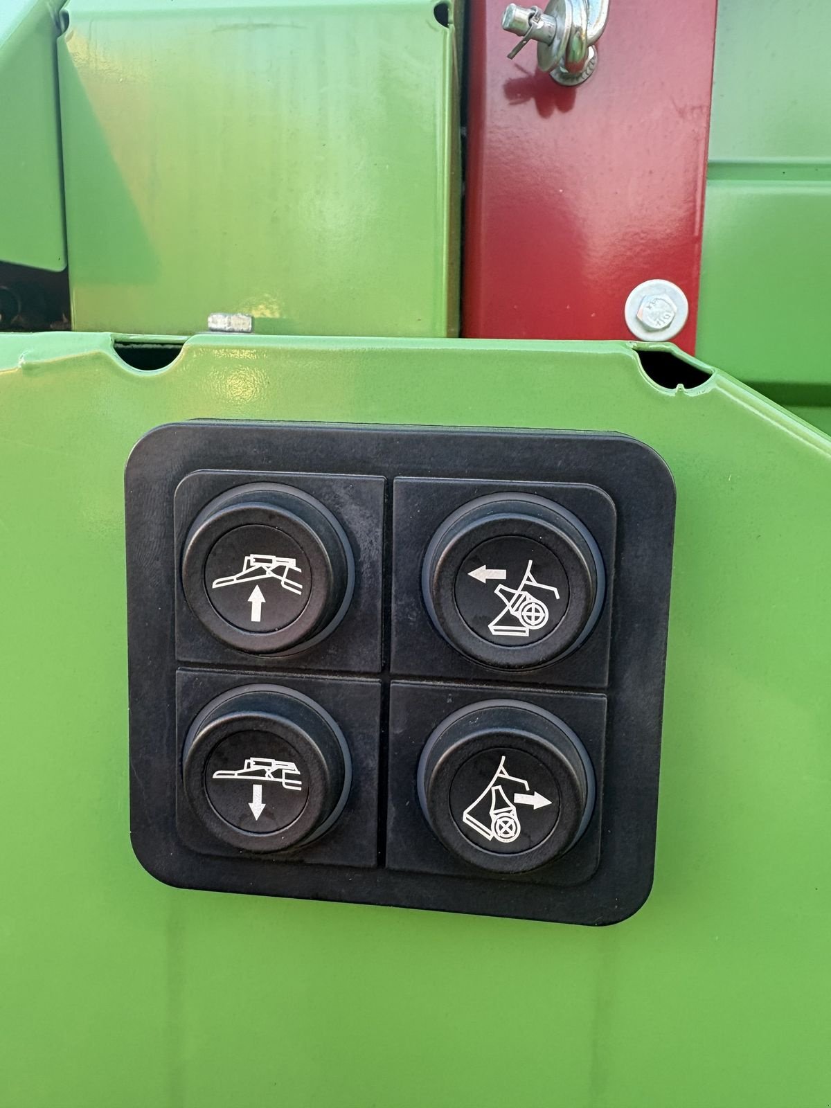 Ladewagen of the type Strautmann ZELON CFS 290 DO, Vorführmaschine in Pischelsdorf am Engelbach (Picture 10)