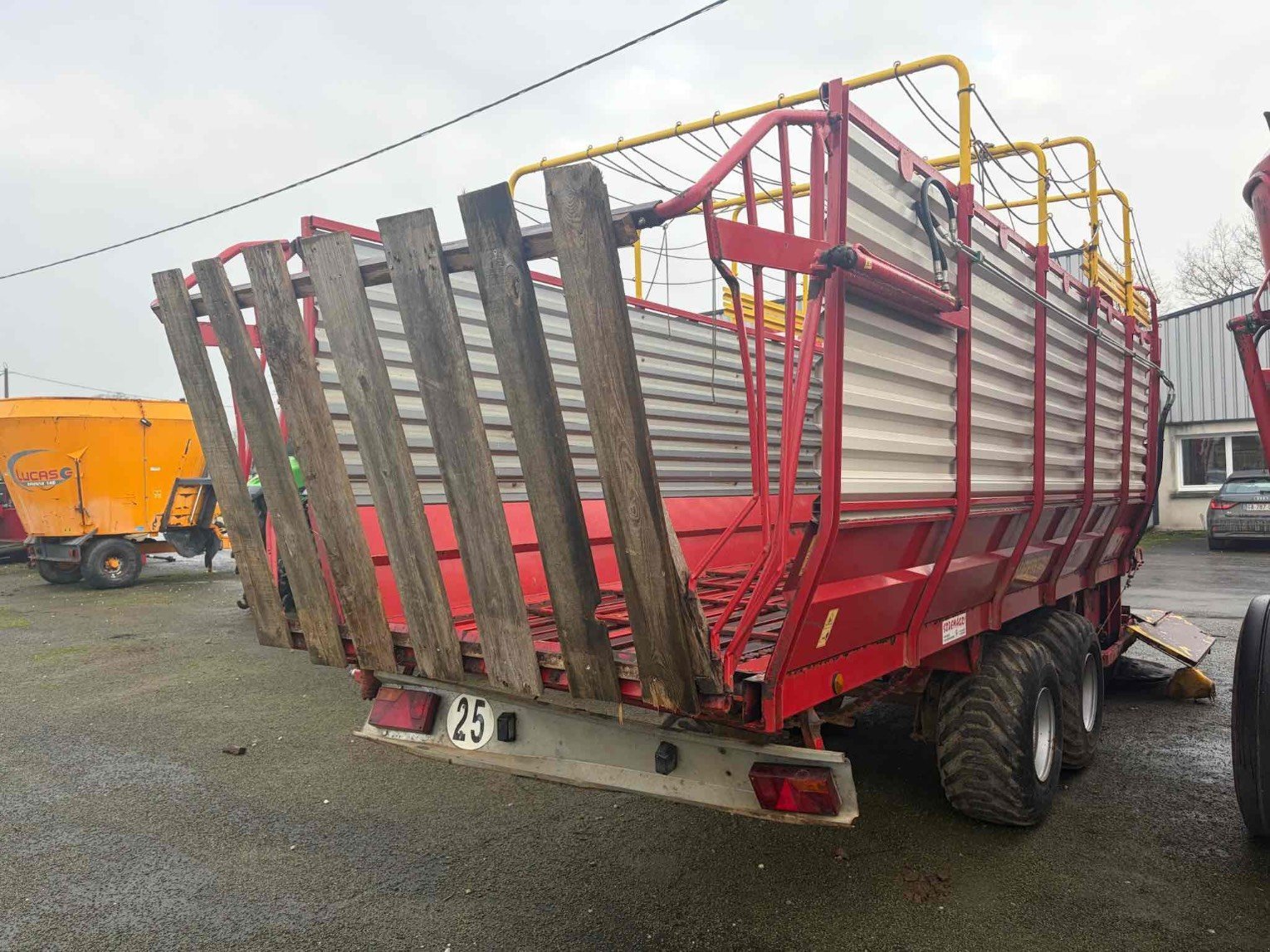 Ladewagen типа Supertino Autochargeuse CA702S . Supertino, Gebrauchtmaschine в SAINT CLAIR SUR ELLE (Фотография 3)