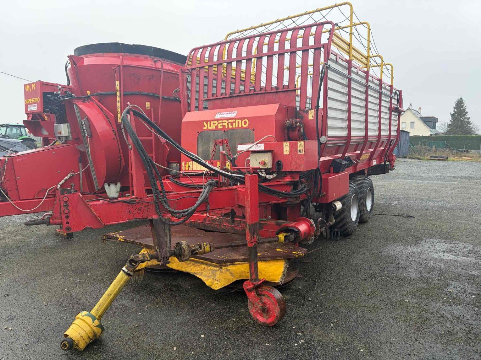 Ladewagen от тип Supertino Autochargeuse CA702S . Supertino, Gebrauchtmaschine в SAINT CLAIR SUR ELLE (Снимка 2)