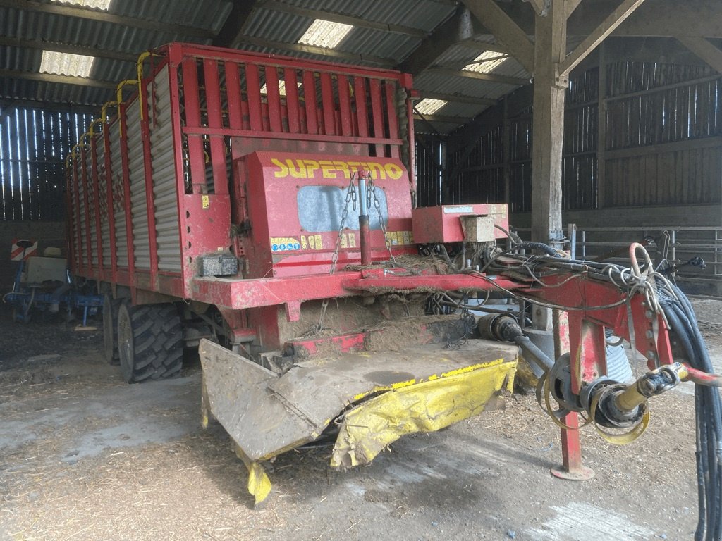 Ladewagen of the type Supertino CA2-70, Gebrauchtmaschine in CINTHEAUX (Picture 2)