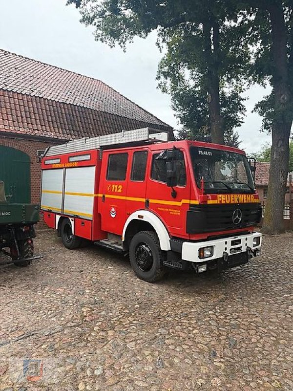 Lagerhalle del tipo Mercedes-Benz 1224 AF TLF16 Feuerwehr Automatik Allrad Expedition, Gebrauchtmaschine en Fitzen (Imagen 3)