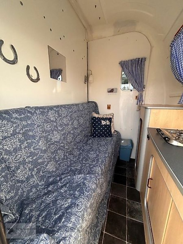 Lagerhalle des Typs Sonstige Equi-Trek Show Treka L Pferdehänger Wohnabteil Aluboden Kamera, Gebrauchtmaschine in Gevelsberg (Bild 12)