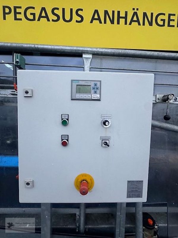 Lagerhalle of the type Sonstige Horse-Gym-2000 Pferdelaufband Horsetrainer Höhenverstellbar, Neumaschine in Gevelsberg (Picture 9)