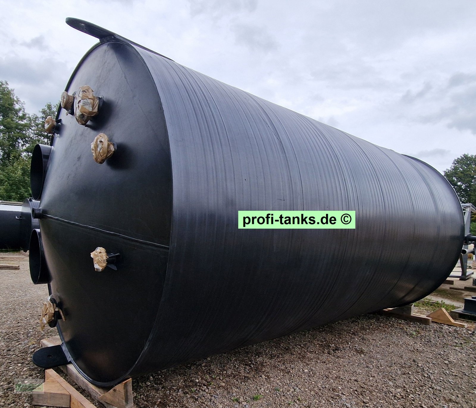 Lagertank des Typs Sonstige P432 gebrauchter 39.500 L Kunststofftank PE-100-Tank Wassertank Zisterne Chemietank, Gebrauchtmaschine in Hillesheim (Bild 7)