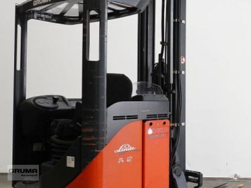 Linde R 12 C 115, Gebrauchtmaschine, Год выпуска: 1/2004, Отработанные часы: 7463 Количество часов (Фотография 1) Lagertechnik & Kommissionieren типа Linde R 12 C 115, Gebrauchtmaschine в Friedberg-Derching (Фотография 1)