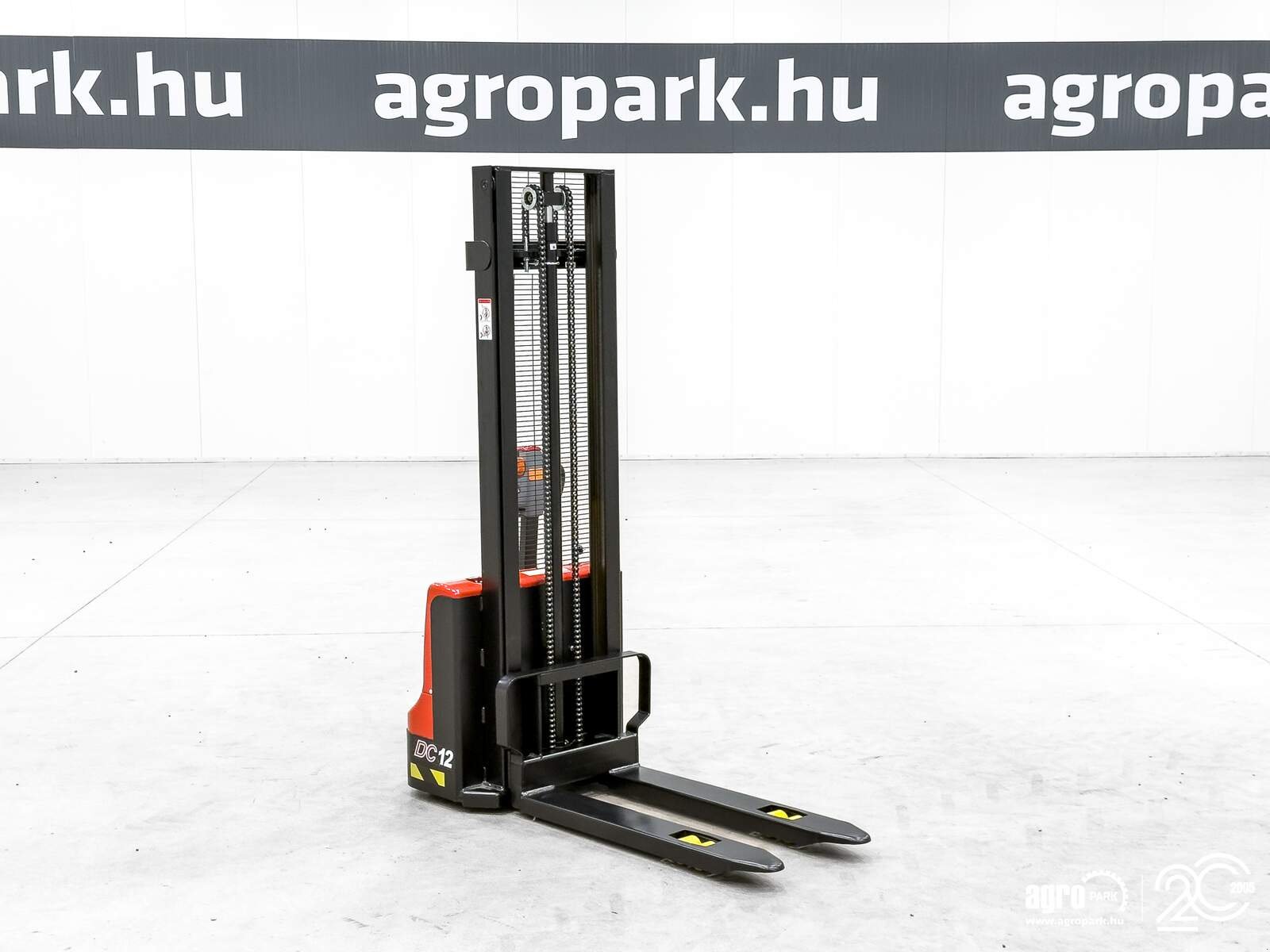 Lagertechnik & Stapeln типа Heli 1,2 ton Li-ion electric pedestrian pallet stacker with 3,5 meter lift, Gebrauchtmaschine в Csengele (Фотография 3)