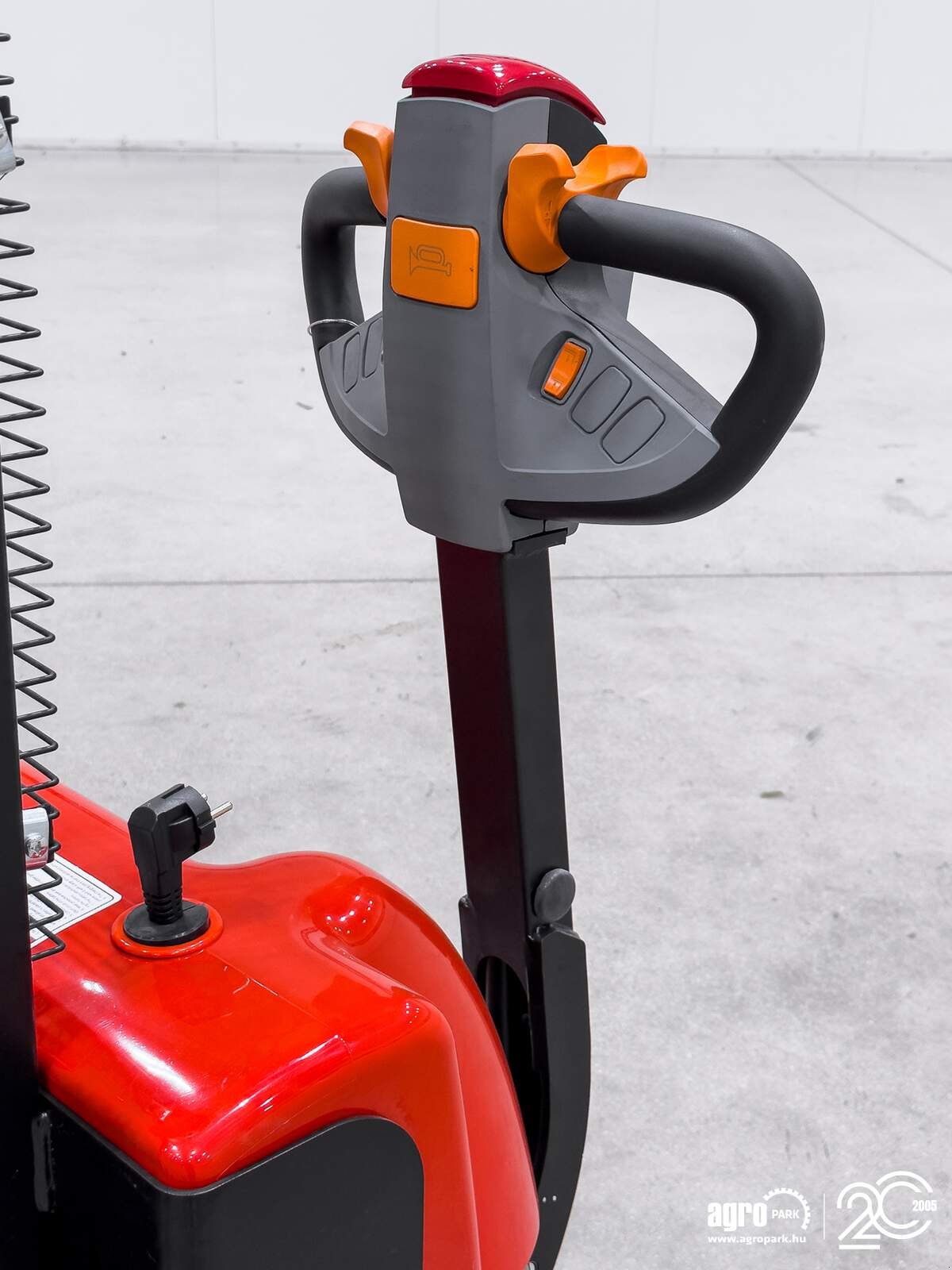 Lagertechnik & Stapeln типа Heli 1,2 ton Li-ion electric pedestrian pallet stacker with 3 meter lift, Gebrauchtmaschine в Csengele (Фотография 11)