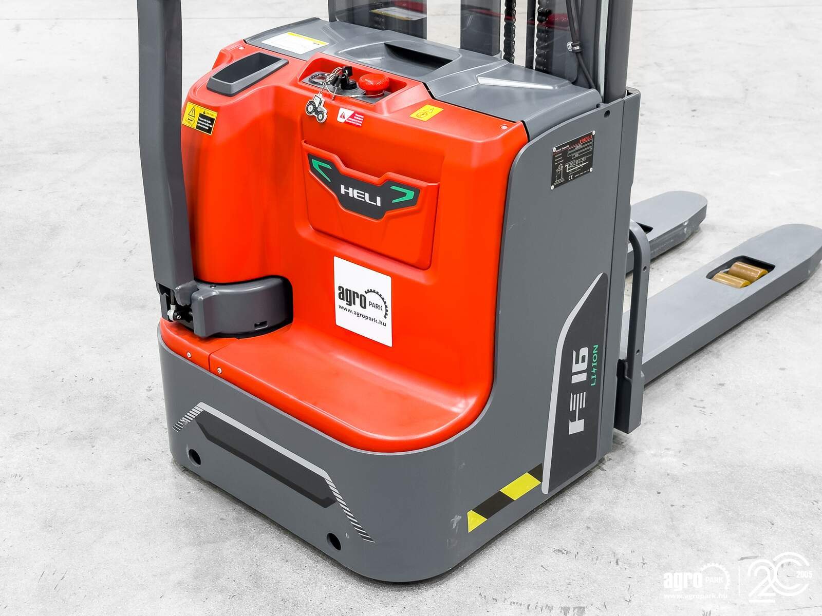 Lagertechnik & Stapeln типа Heli 1,6 ton high-performance Li-ion electric pedestrian pallet stacker stacker with 5 meter lift, Gebrauchtmaschine в Csengele (Фотография 21)