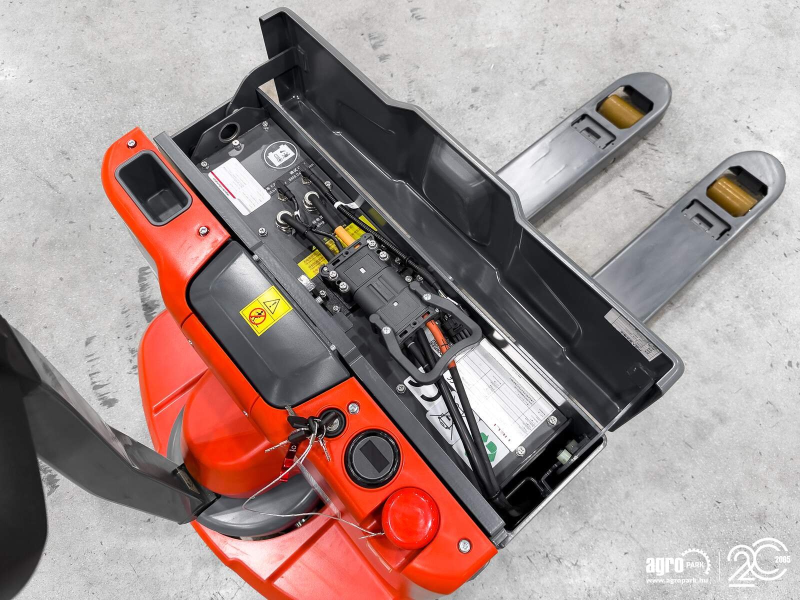 Lagertechnik & Stapeln типа Heli 1,6 ton high-performance Li-ion electric pedestrian pallet truck, Gebrauchtmaschine в Csengele (Фотография 26)