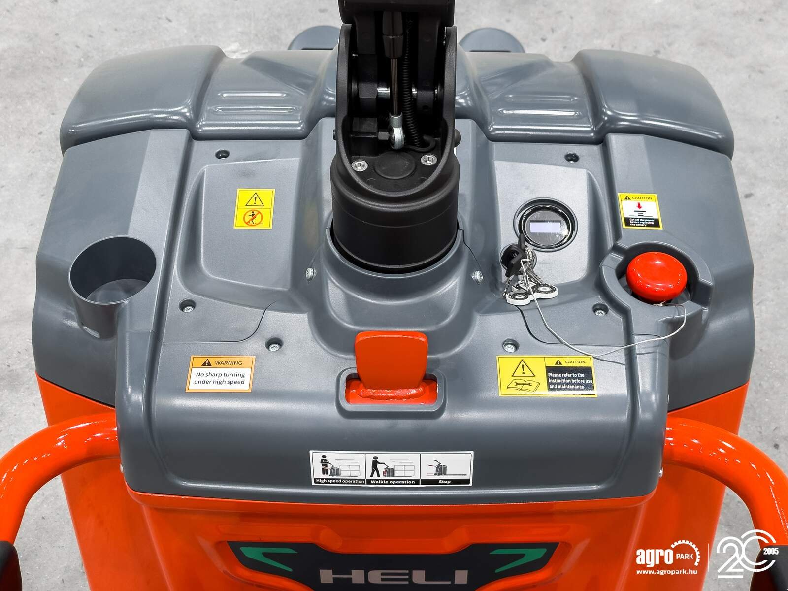 Lagertechnik & Stapeln типа Heli 2,5 ton high-performance Li-ion electric pallet truck with folding platform, Gebrauchtmaschine в Csengele (Фотография 20)