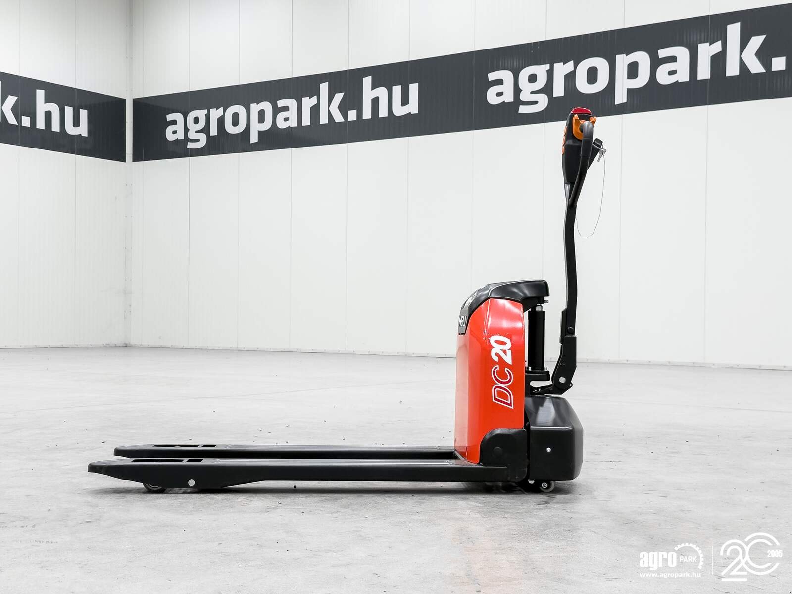 Lagertechnik & Stapeln типа Heli 2 ton Li-ion electric pedestrian pallet truck, Gebrauchtmaschine в Csengele (Фотография 5)