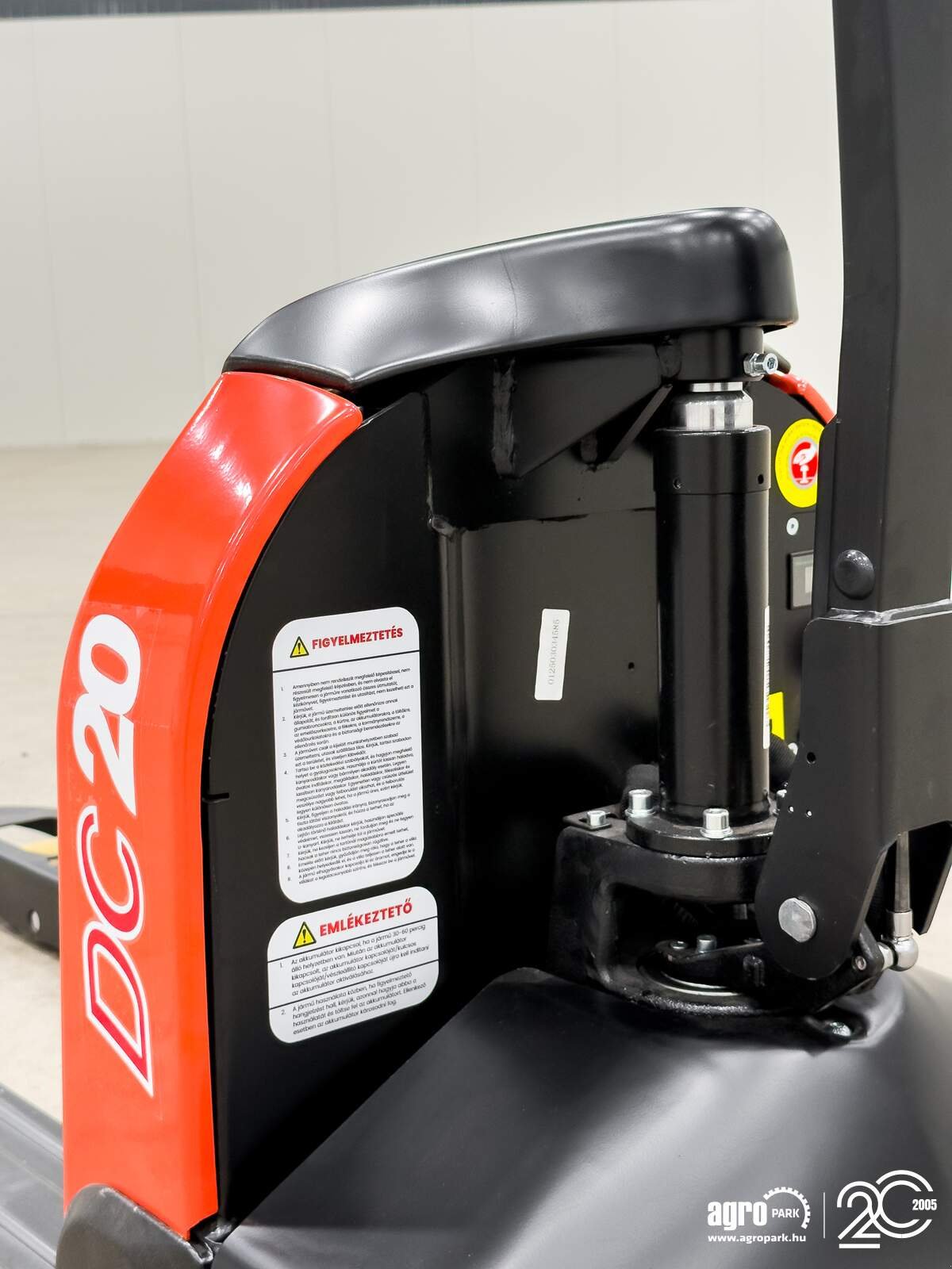 Lagertechnik & Stapeln типа Heli 2 ton Li-ion electric pedestrian pallet truck, Gebrauchtmaschine в Csengele (Фотография 26)