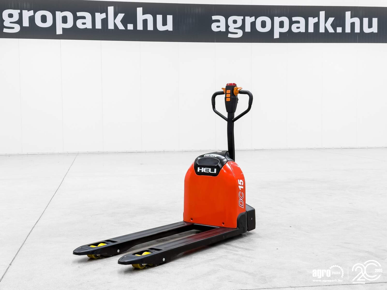 Lagertechnik & Stapeln типа Heli electric pallet truck with lithium-ion battery, 1500 kg load capacity, Gebrauchtmaschine в Csengele (Фотография 3)