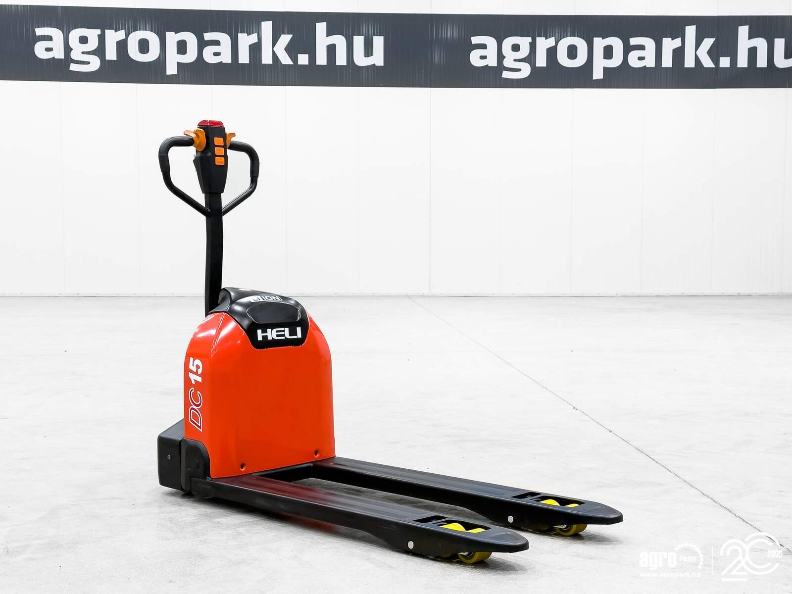 Lagertechnik & Stapeln типа Heli electric pallet truck with lithium-ion battery, 1500 kg load capacity, Gebrauchtmaschine в Csengele (Фотография 4)