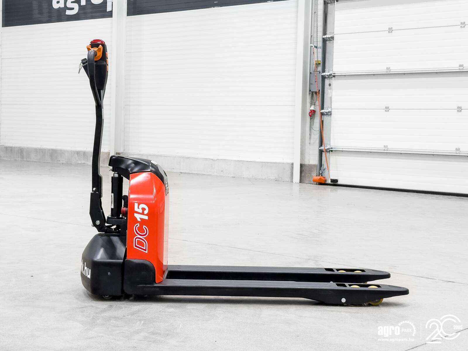 Lagertechnik & Stapeln типа Heli electric pallet truck with lithium-ion battery, 1500 kg load capacity, Gebrauchtmaschine в Csengele (Фотография 8)