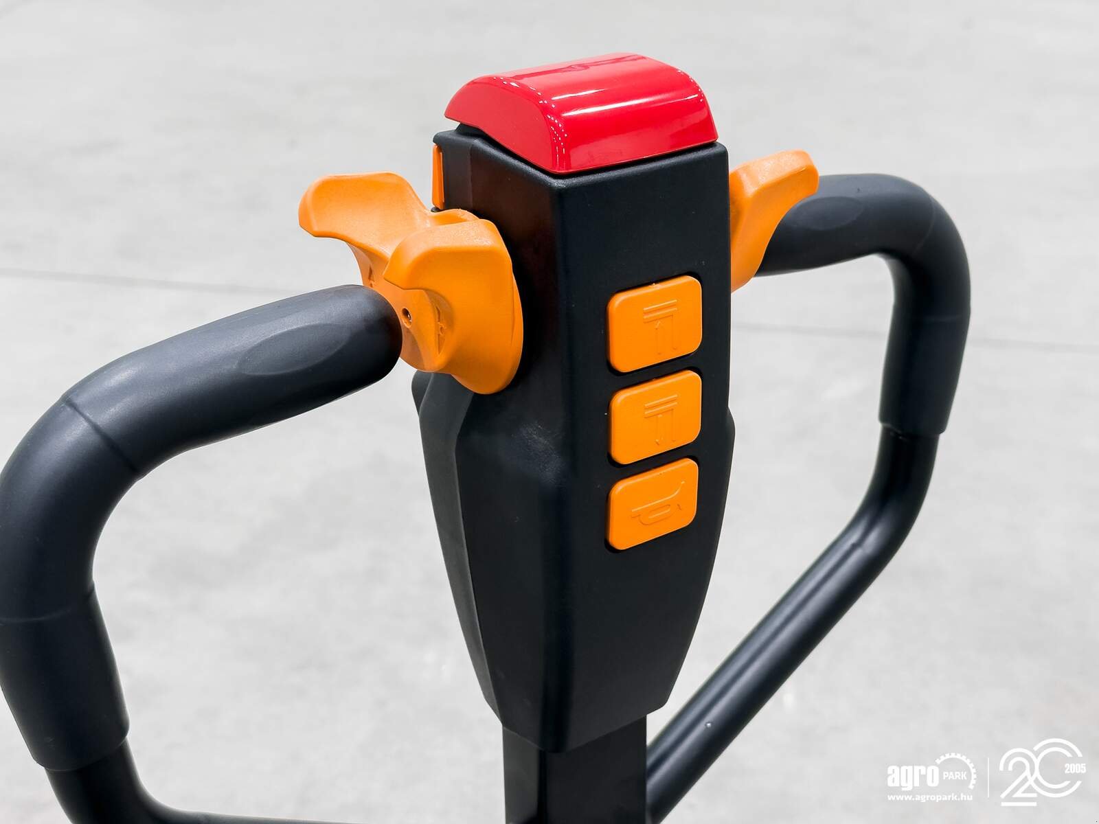 Lagertechnik & Stapeln типа Heli electric pallet truck with lithium-ion battery, 1500 kg load capacity, Gebrauchtmaschine в Csengele (Фотография 17)