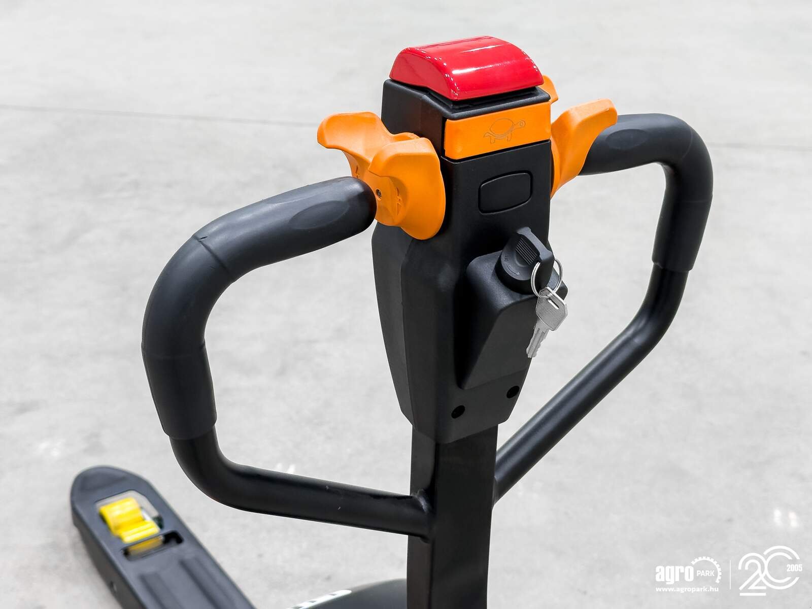 Lagertechnik & Stapeln типа Heli electric pallet truck with lithium-ion battery, 1500 kg load capacity, Gebrauchtmaschine в Csengele (Фотография 20)