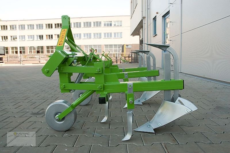 Lagertechnik des Typs BOMET Kartoffelhäufler Jäthacke-Häufler Bomet P475 inkl. Striegel, Neumaschine in Sülzetal OT Osterweddingen (Bild 2)