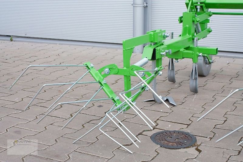 Lagertechnik des Typs BOMET Kartoffelhäufler Jäthacke-Häufler Bomet P475 inkl. Striegel, Neumaschine in Sülzetal OT Osterweddingen (Bild 7)