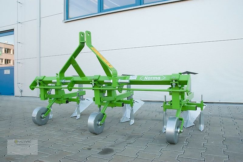 Lagertechnik des Typs BOMET Kartoffelhäufler Jäthacke-Häufler Bomet P475 inkl. Striegel, Neumaschine in Sülzetal OT Osterweddingen (Bild 3)