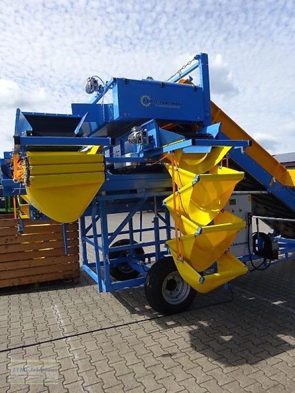 Lagertechnik des Typs EURO-Jabelmann Sturzbunker V 45120, Spiralenterder, Siebband, Kistenfüller, NEU, Neumaschine in Itterbeck (Bild 12)