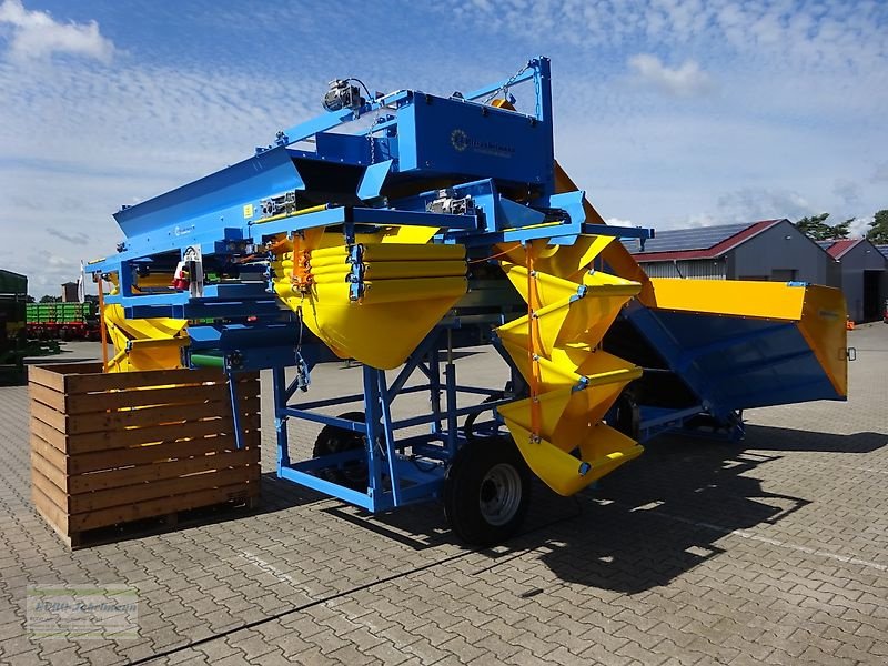 Lagertechnik des Typs EURO-Jabelmann Sturzbunker V 45120, Spiralenterder, Siebband, Kistenfüller, NEU, Neumaschine in Itterbeck (Bild 5)