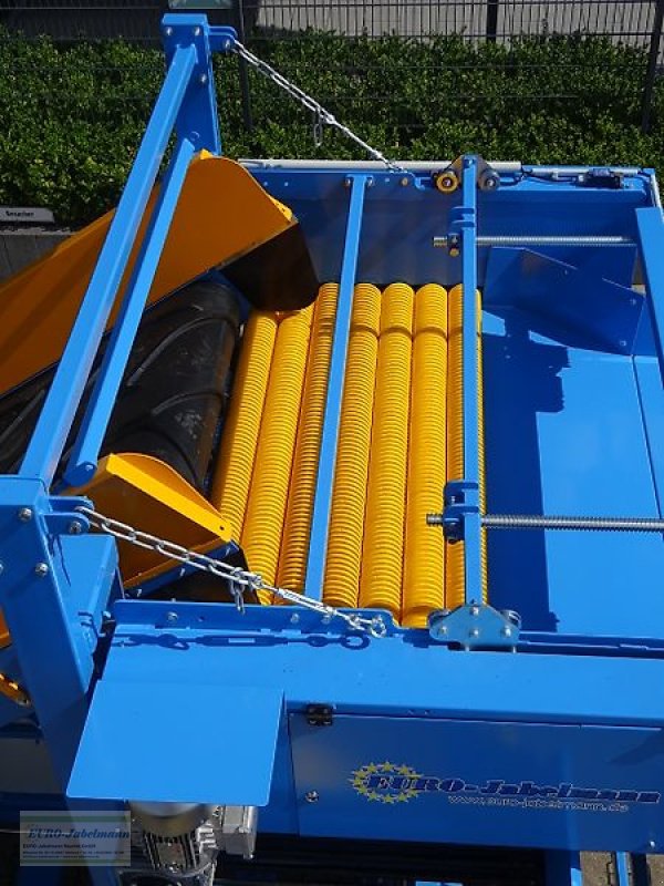 Lagertechnik des Typs EURO-Jabelmann Sturzbunker V 45120, Spiralenterder, Siebband, Kistenfüller, NEU, Neumaschine in Itterbeck (Bild 20)