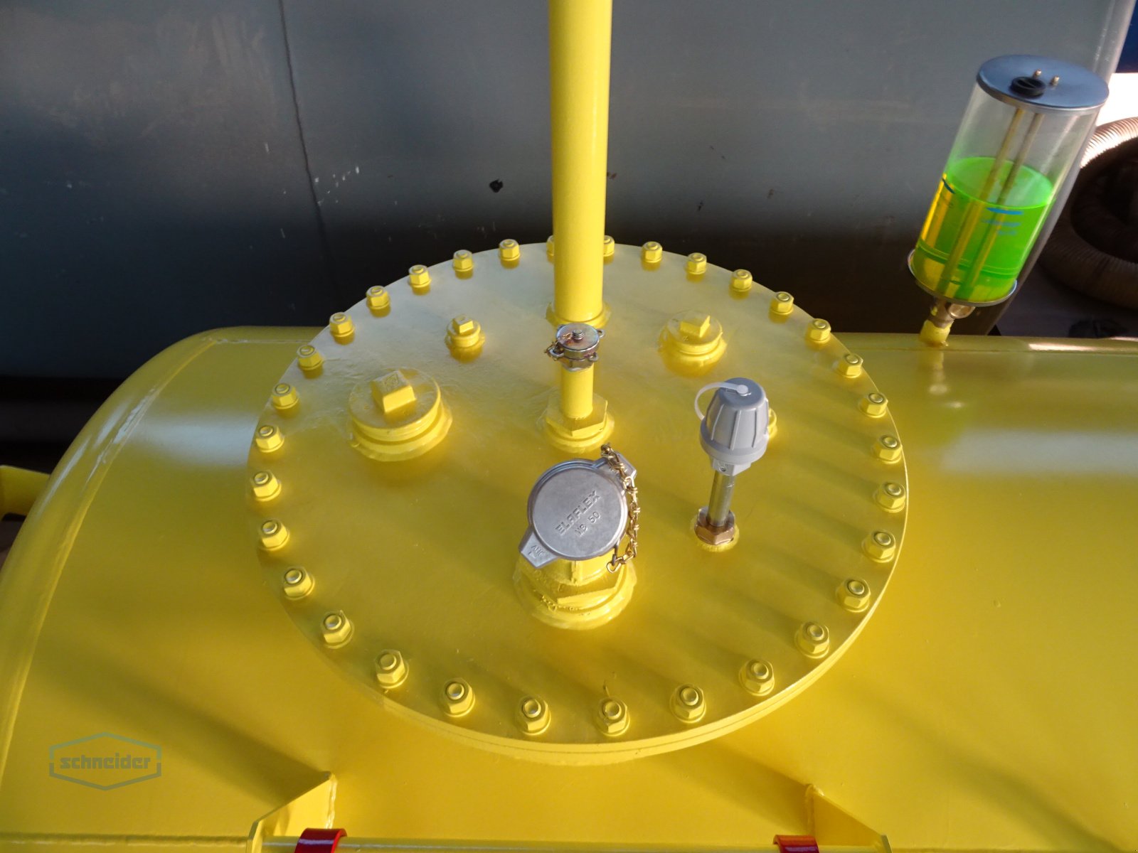 Lagertechnik of the type Schneider Heizöltank Dieseltank Stahltank Lagerbehälter, Neumaschine in Söhrewald (Picture 2)