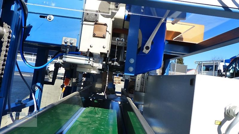 Lagertechnik of the type Schneller Povetec Papiertütenverpackungsautomat, Neumaschine in Hainsfarth (Picture 6)