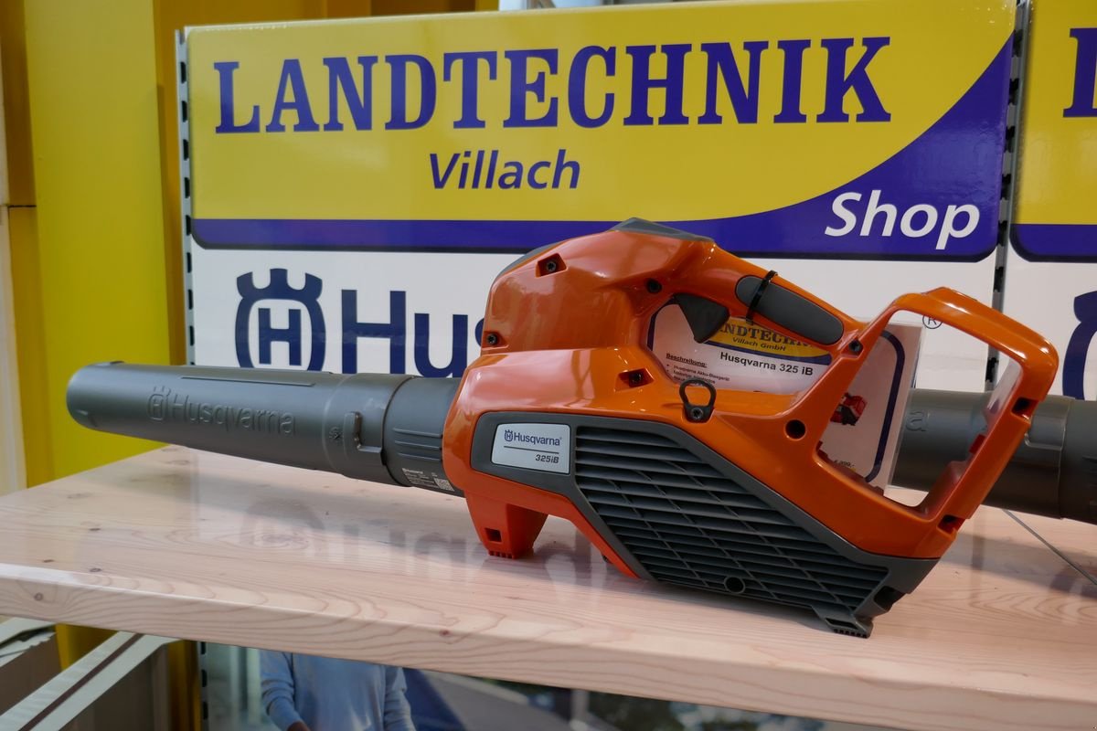 Laubsauggerät & Blasgerät typu Husqvarna 325 iB, Gebrauchtmaschine w Villach (Zdjęcie 1)