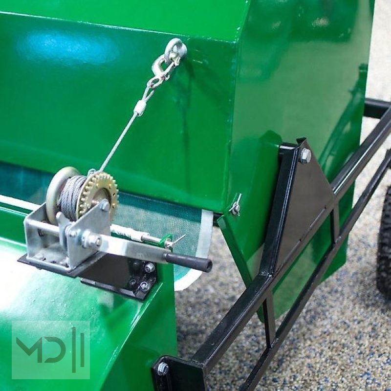 Laubsauggerät & Blasgerät des Typs MD Landmaschinen Kellfri Gras- und Laubsammler Quad, Neumaschine in Zeven (Bild 2)