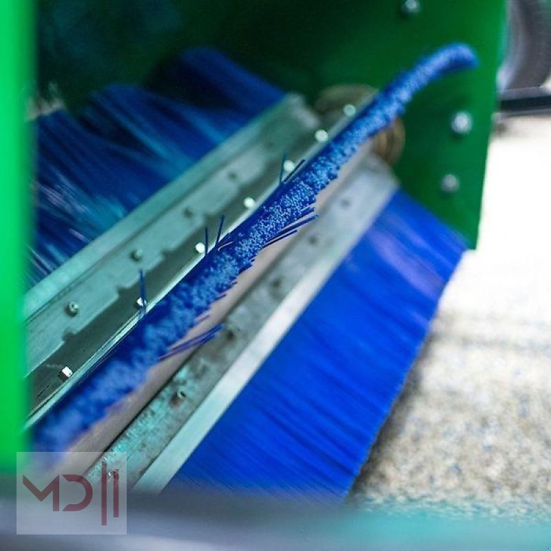 Laubsauggerät & Blasgerät des Typs MD Landmaschinen Kellfri Gras- und Laubsammler Quad, Neumaschine in Zeven (Bild 3)