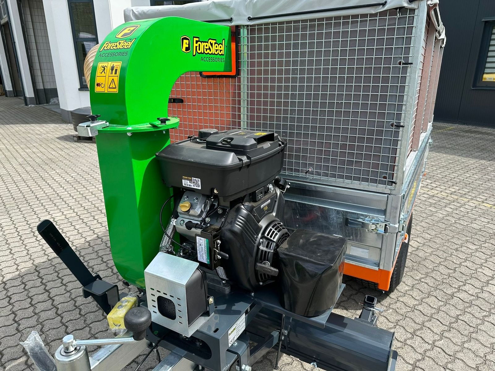 Laubsauggerät & Blasgerät des Typs Sonstige Foresteel Laubsaugwagen FT-1600, Neumaschine in Waidhofen an der Thaya (Bild 8)