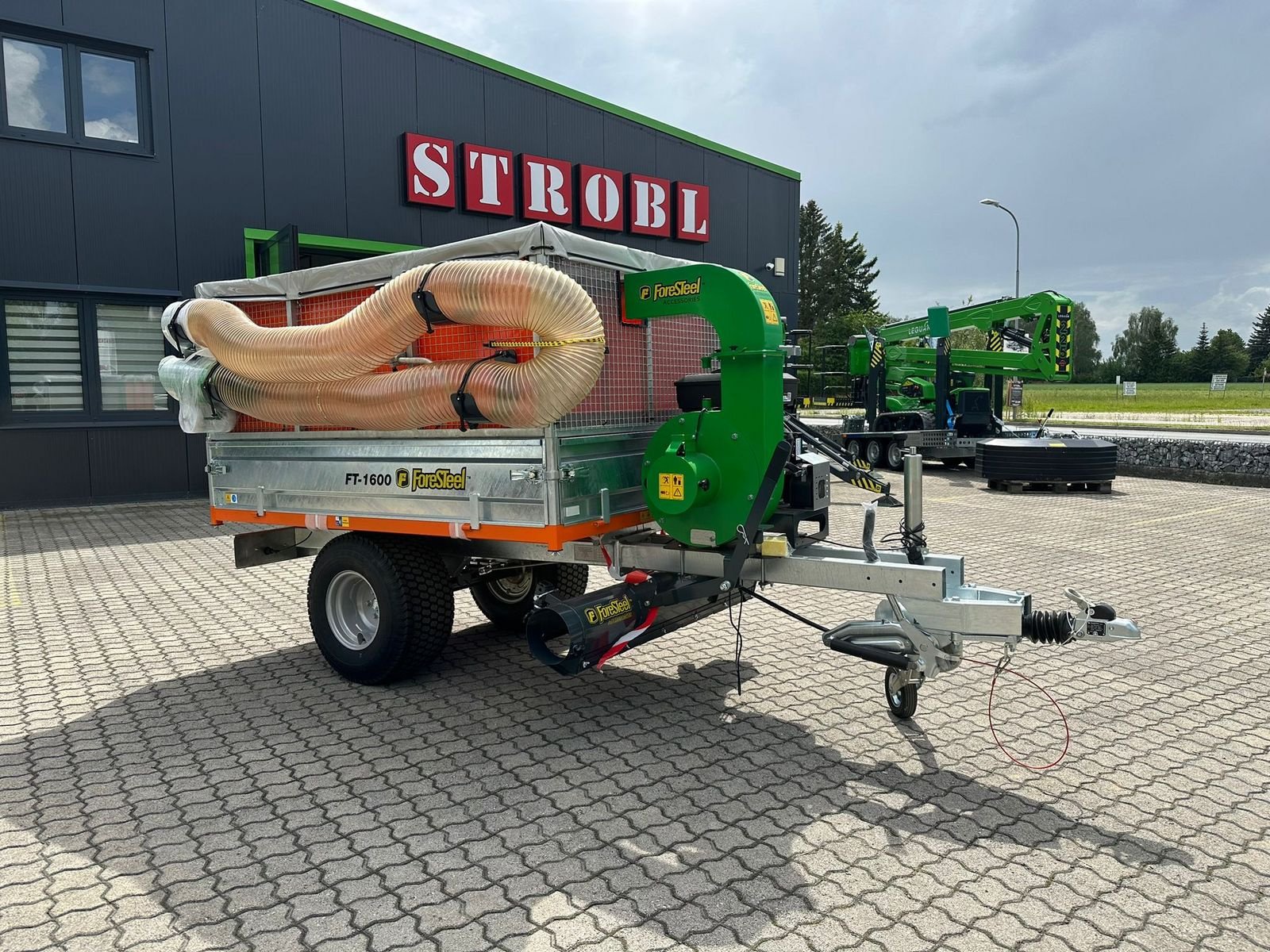 Laubsauggerät & Blasgerät des Typs Sonstige Foresteel Laubsaugwagen FT-1600, Neumaschine in Waidhofen an der Thaya (Bild 3)