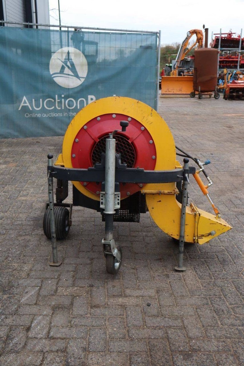Laubsauggerät & Blasgerät типа Sonstige KWH 2051 PTO, Gebrauchtmaschine в Antwerpen (Фотография 7)