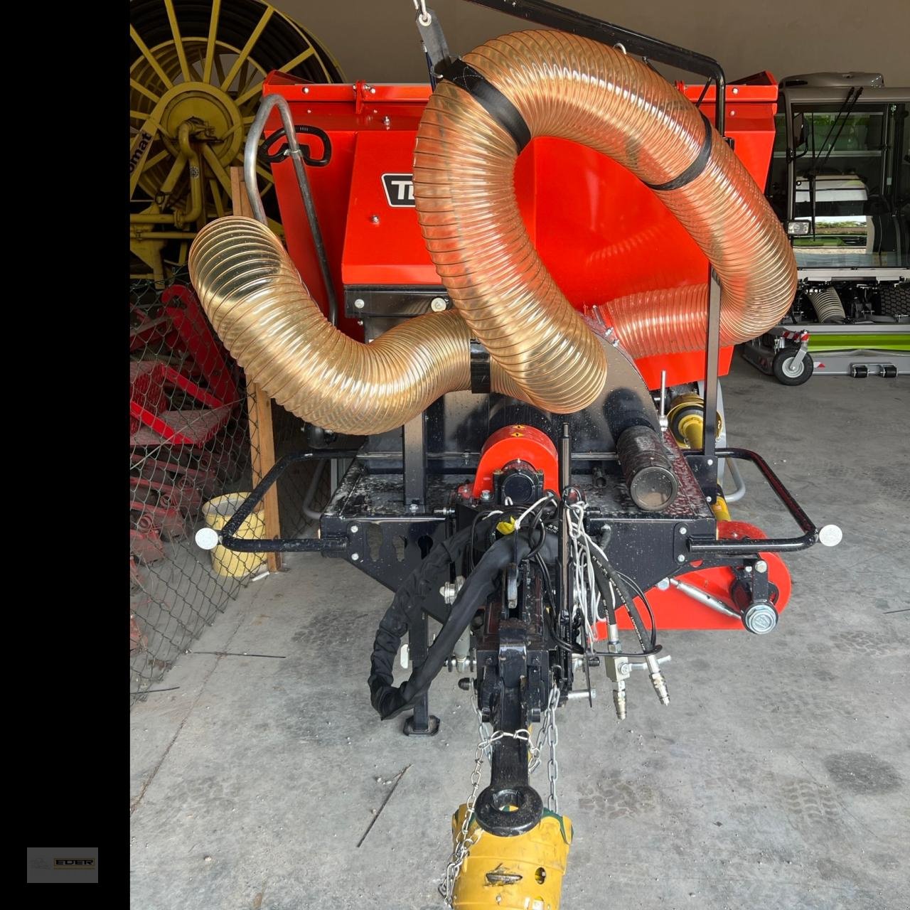 Laubsauggerät & Blasgerät du type Sonstige Trilo M3, Gebrauchtmaschine en Kirchheim b. München (Photo 4)