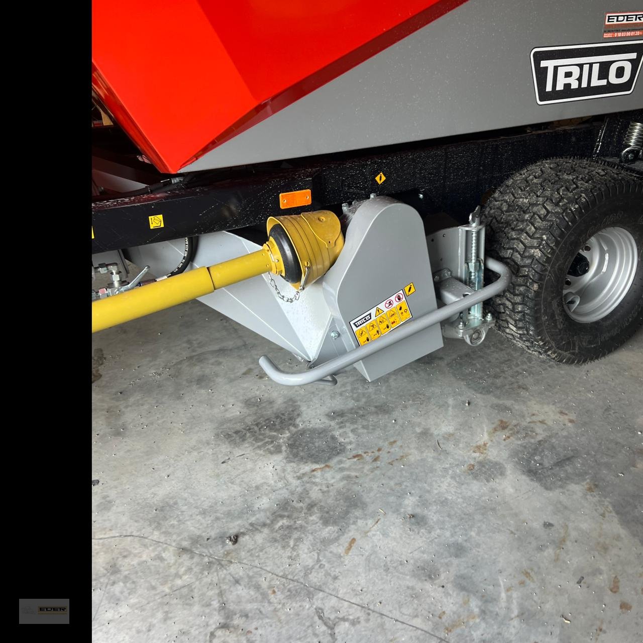 Laubsauggerät & Blasgerät du type Sonstige Trilo M3, Gebrauchtmaschine en Kirchheim b. München (Photo 7)