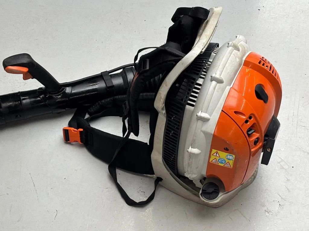 Laubsauggerät & Blasgerät tip Stihl Br600 gebruikte bladblazer ruggedragen, Gebrauchtmaschine in Ameide (Poză 4)