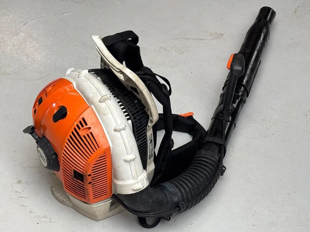 Laubsauggerät & Blasgerät tip Stihl Br600 gebruikte bladblazer ruggedragen, Gebrauchtmaschine in Ameide (Poză 3)