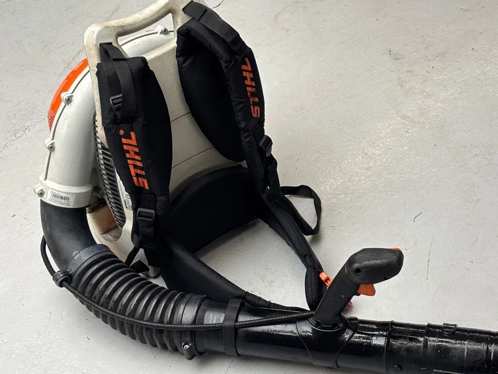 Laubsauggerät & Blasgerät tip Stihl Br600 gebruikte bladblazer ruggedragen, Gebrauchtmaschine in Ameide (Poză 5)