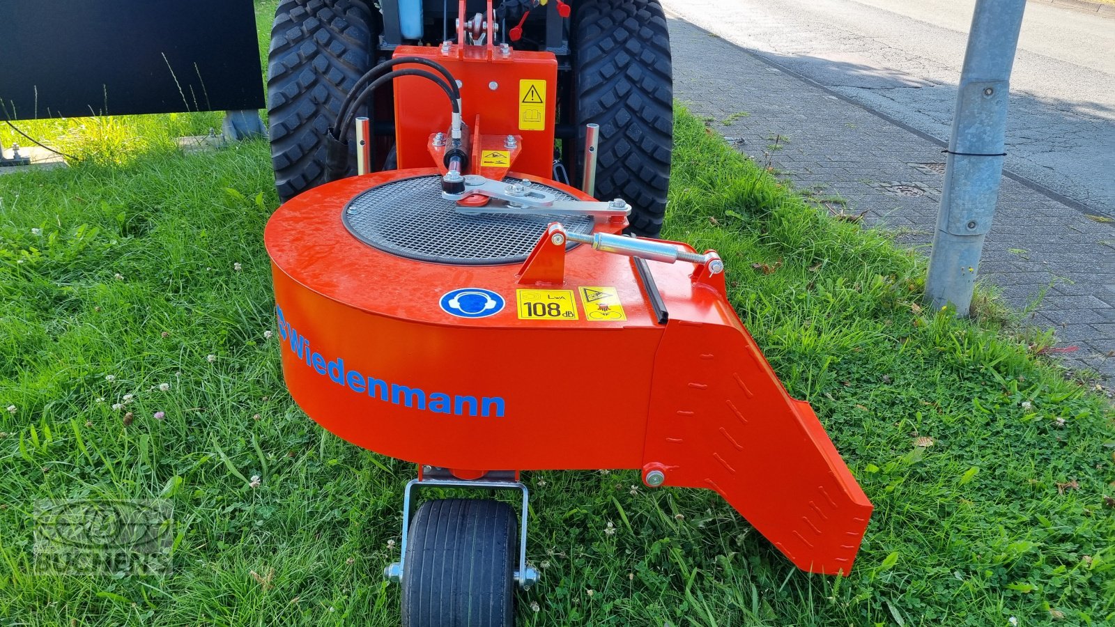 Laubsauggerät & Blasgerät tipa Wiedenmann Whisper Twister, Neumaschine u Olpe (Slika 9)